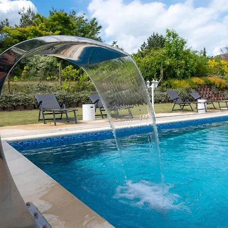 Pool Retreat Near Prague By Aura Luxury Collection *