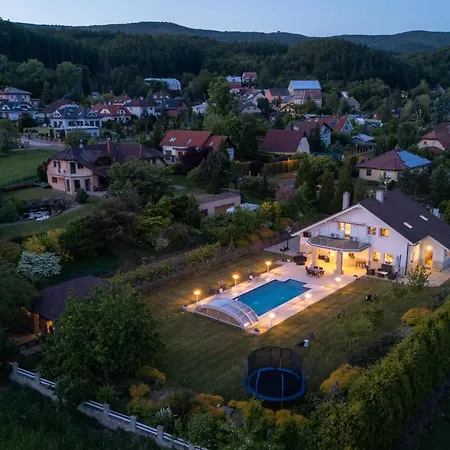 Pool Retreat Near Prague By Aura Luxury Collection Villa *